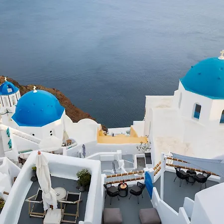 Luxus Vip Suites Oia Exterior photo