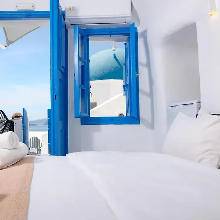 Luxus Vip Suites Oia Exterior photo