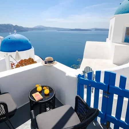 Luxus Vip Suites Oia Exterior photo