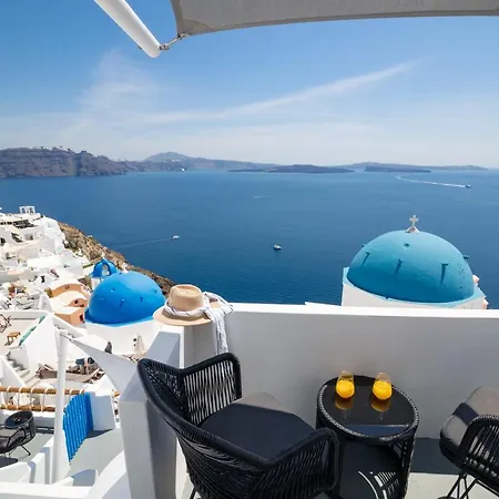 Luxus Vip Suites Oia Exterior photo