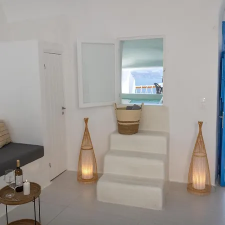 Luxus Vip Suites Oia Exterior photo