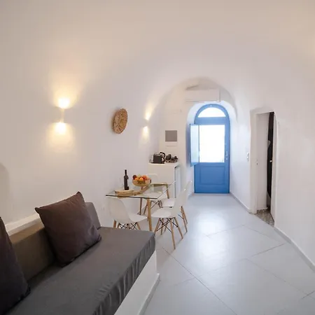 Luxus Vip Suites Oia Exterior photo